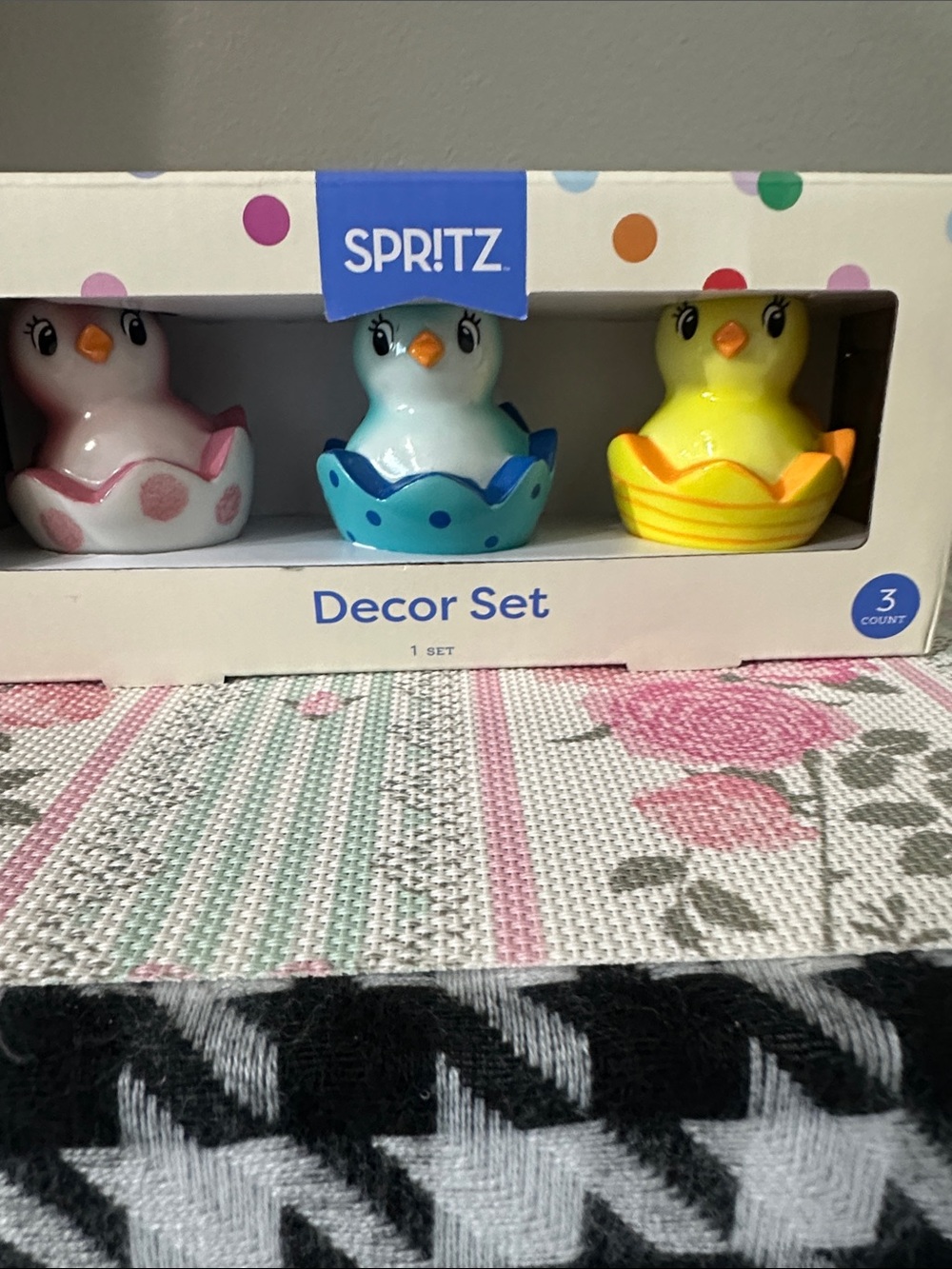 Spritz Decor Set - Pastel Little Chick Egg (Pink, Blue, Yellow) NWY